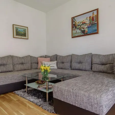 Apartment Vana Kastela